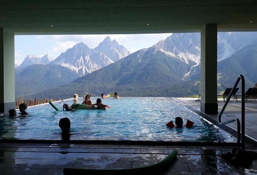 Отель Glinzhof Mountain Natur Resort Agriturismo