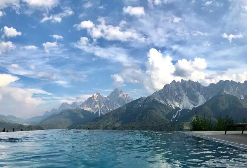 ホテル Glinzhof Mountain Natur Resort Agriturismo