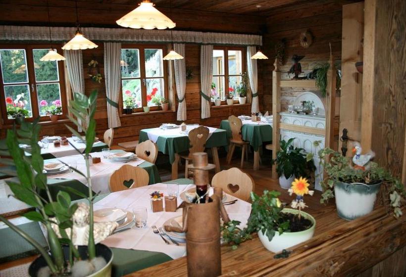 Отель Glinzhof Mountain Natur Resort Agriturismo