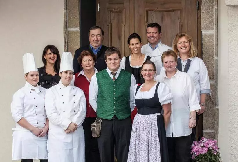 Majatalo Gasthof Blaue Quelle