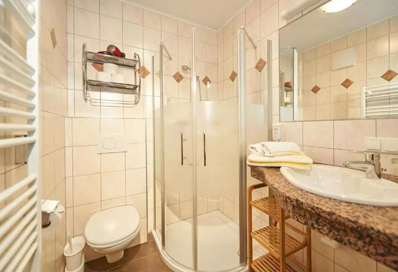 Majatalo Gästehaus Emmi