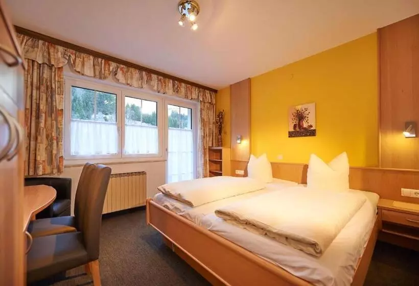 Majatalo Gästehaus Emmi