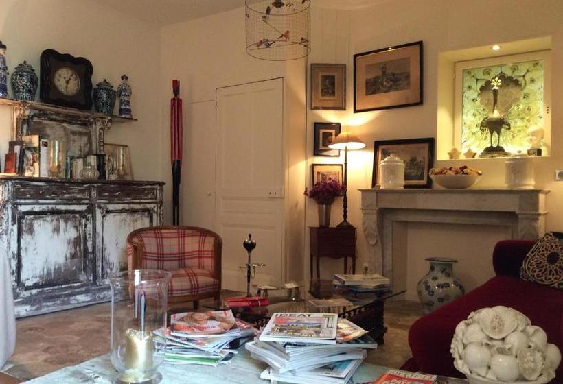 פנסיון La Maison Du Palmier