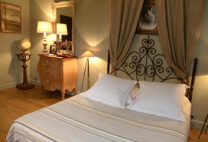 פנסיון La Maison Du Palmier