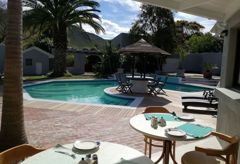 פנסיון Livesey Lodge