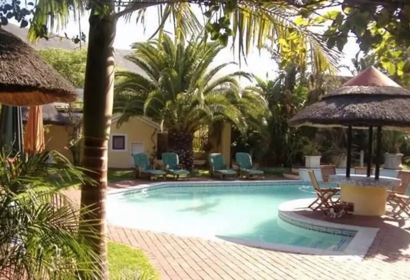 پانسیون Livesey Lodge