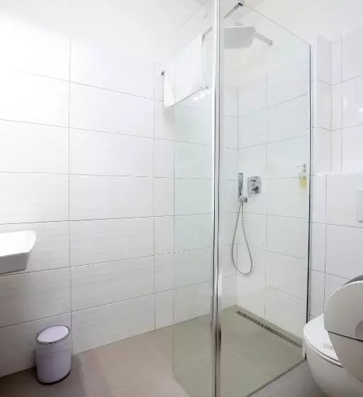 Majatalo Penzion Na 15. Poledníku