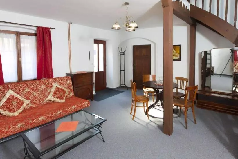 Majatalo Penzion Na 15. Poledníku