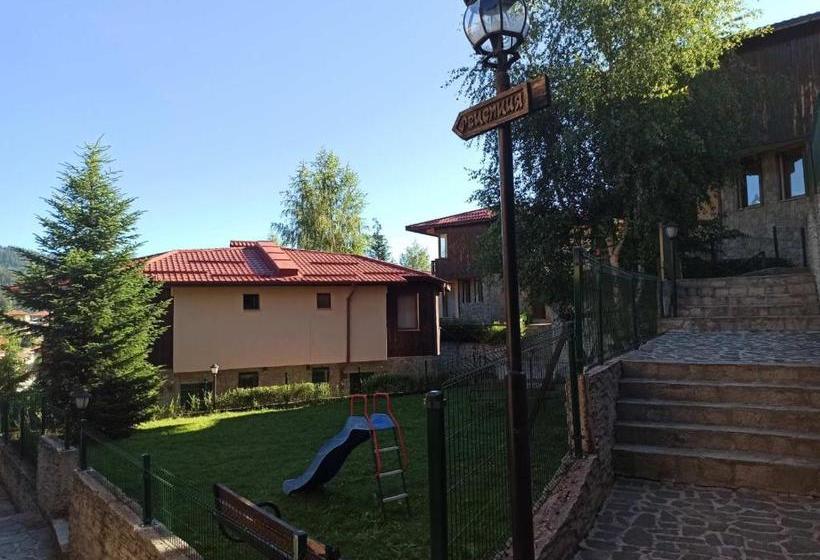 بنسيون Rodopi Houses