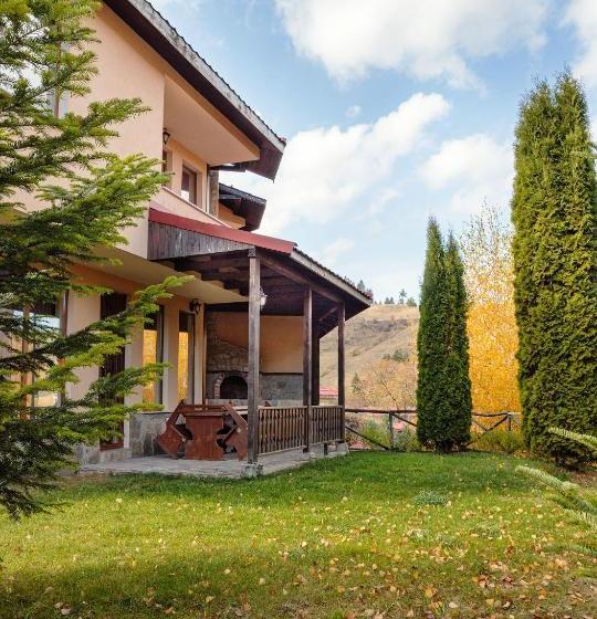 بنسيون Rodopi Houses