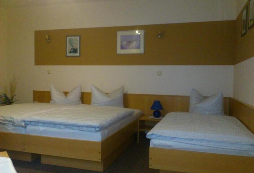 פנסיון Gästehaus Zum Felsenkeller