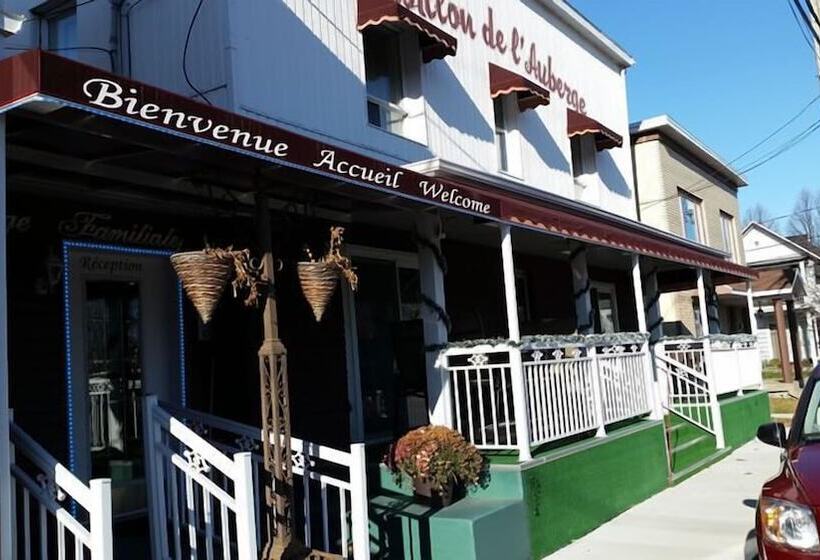 ユースホステル Auberge La Veranda