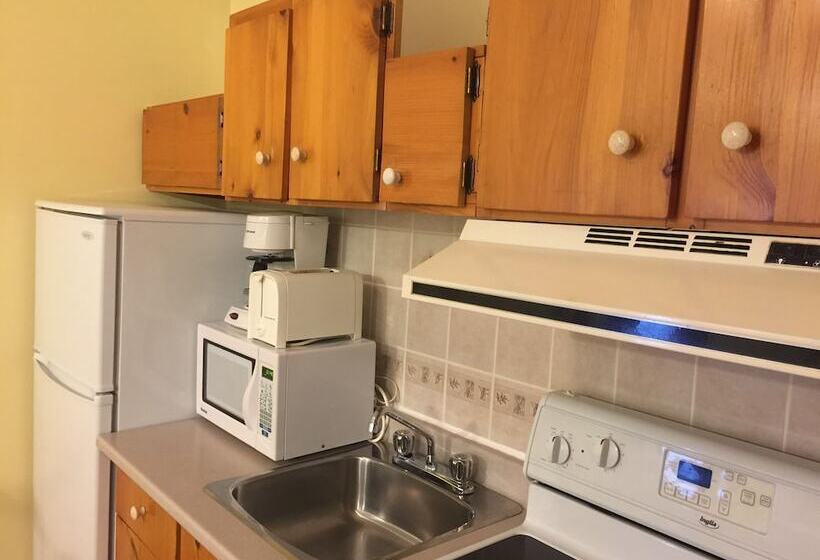 ユースホステル Auberge La Veranda