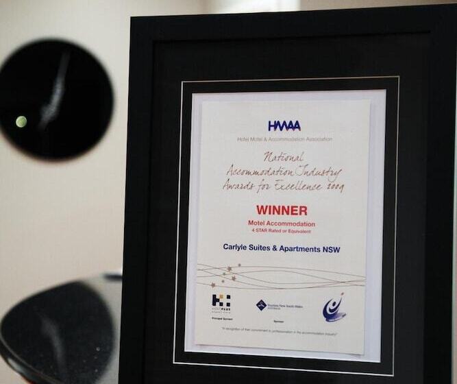 Carlyle Suites & Apartments