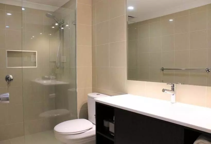 Carlyle Suites & Apartments