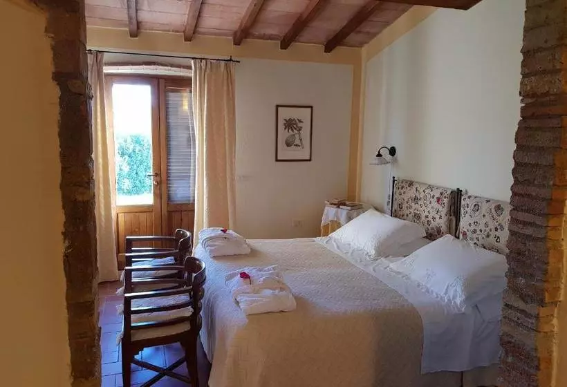 Hotelli Agriturismo Bio Aia Della Colonna