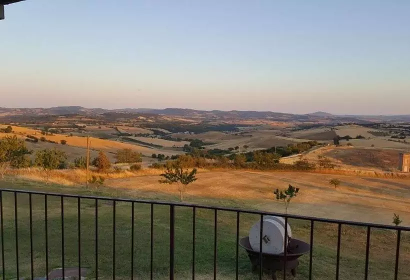 Hotelli Agriturismo Bio Aia Della Colonna