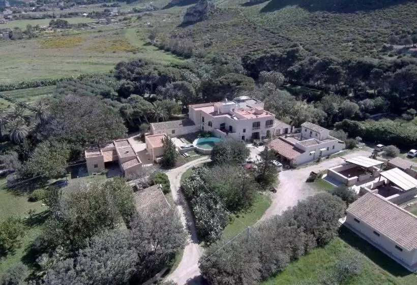 ホテル Azienda Agrituristica Tenuta Pizzolungo