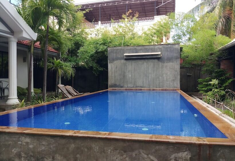 هاستل Passport Villa