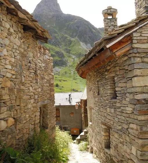 پانسیون Chalet Colinn