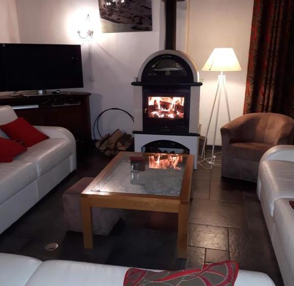 پانسیون Chalet Colinn