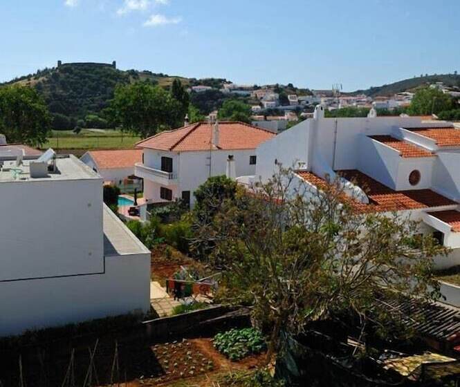 Пансион Guesthouse A Lareira