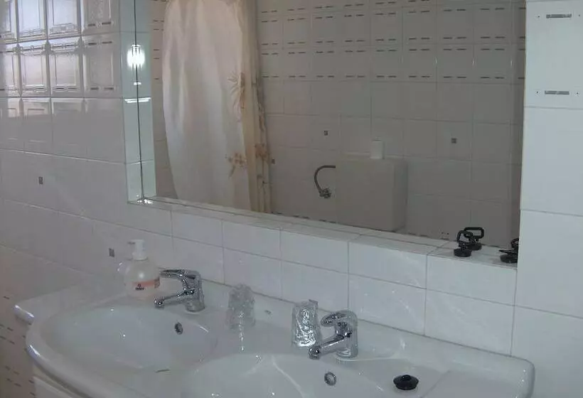 Majatalo Guesthouse A Lareira