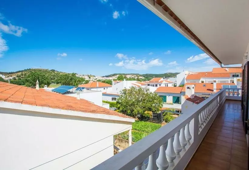 Majatalo Guesthouse A Lareira