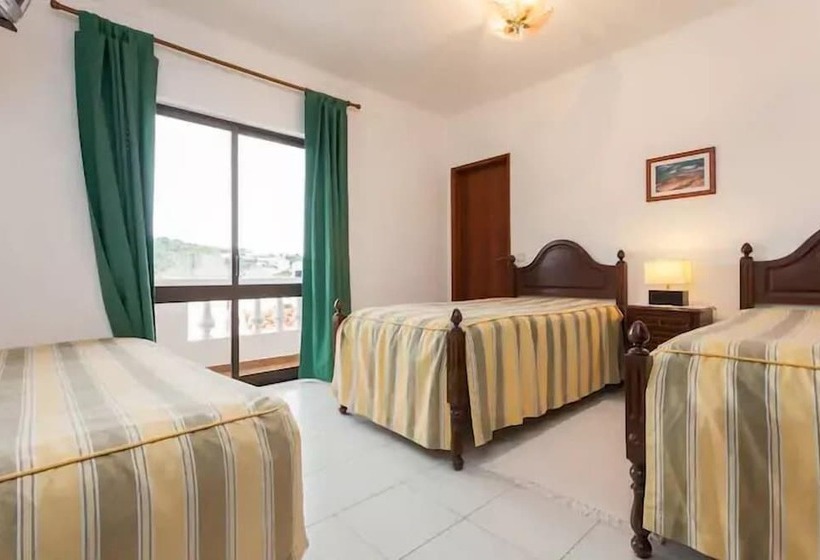 Пансион Guesthouse A Lareira