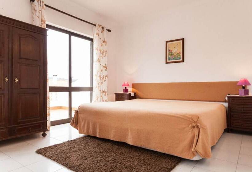 Пансион Guesthouse A Lareira