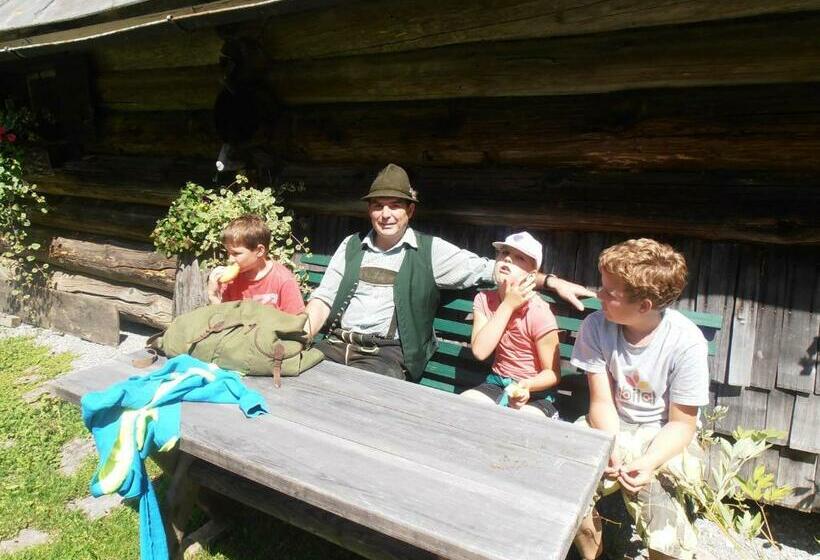 بنسيون Haus Kendlinger