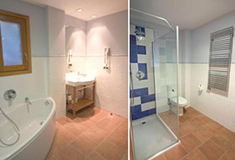 بنسيون Hostal Les Roquetes