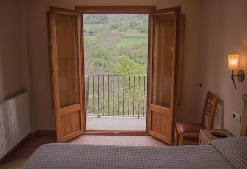 ペンション Hostal Les Roquetes