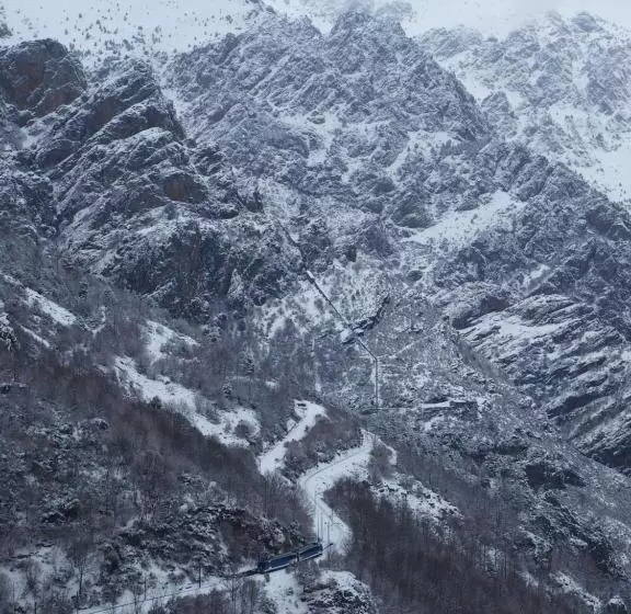 ペンション Hostal Les Roquetes