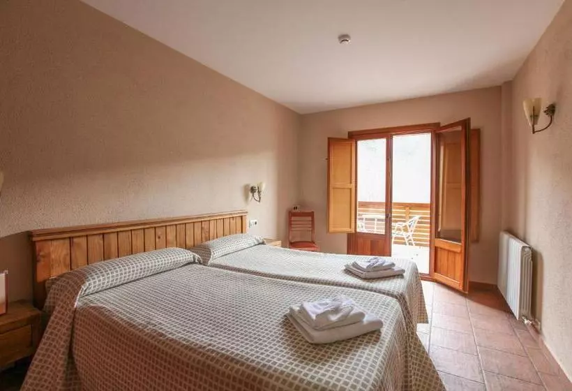 ペンション Hostal Les Roquetes