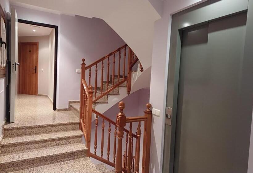 펜션 Hostal Restaurante El Castillo