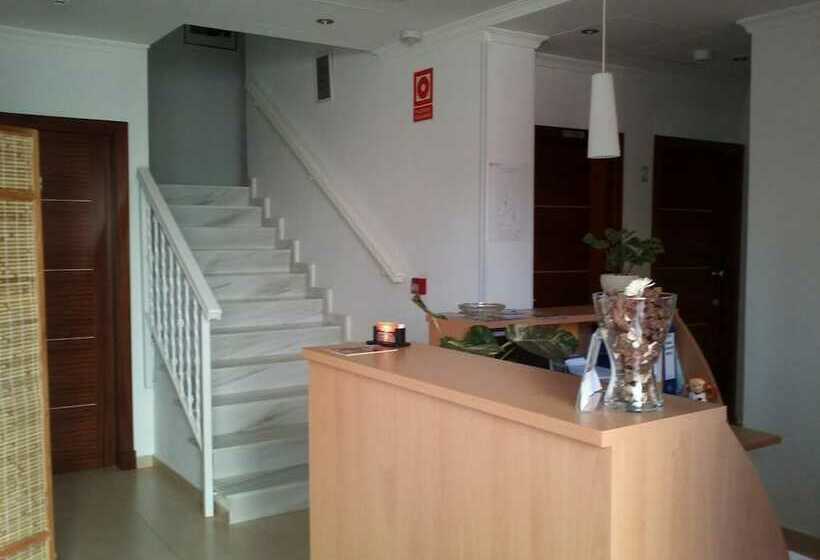 פנסיון Hostal Victoria Mar