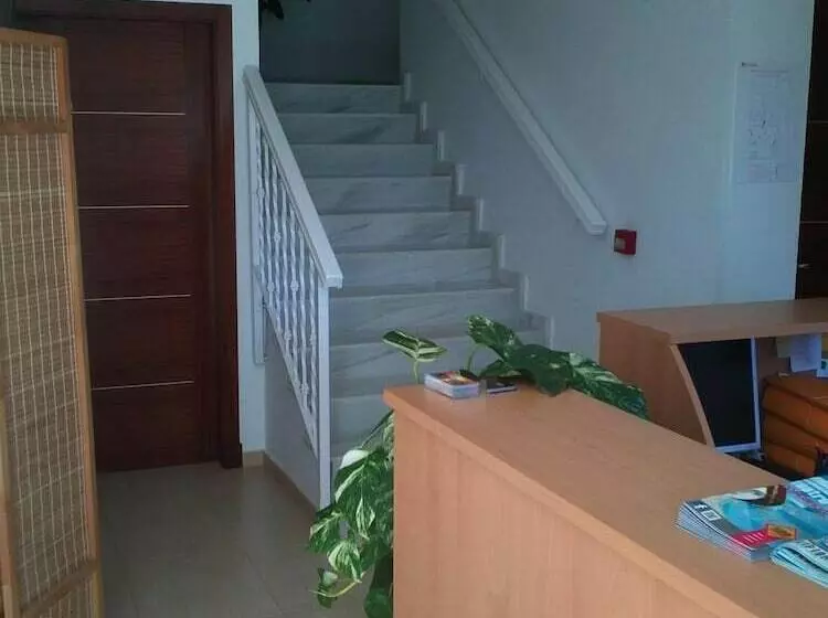 Majatalo Hostal Victoria Mar