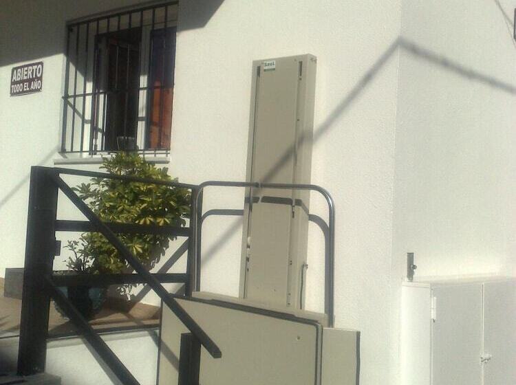 פנסיון Hostal Victoria Mar