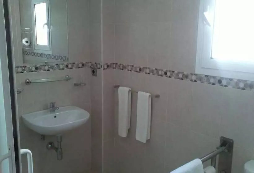 Majatalo Hostal Victoria Mar