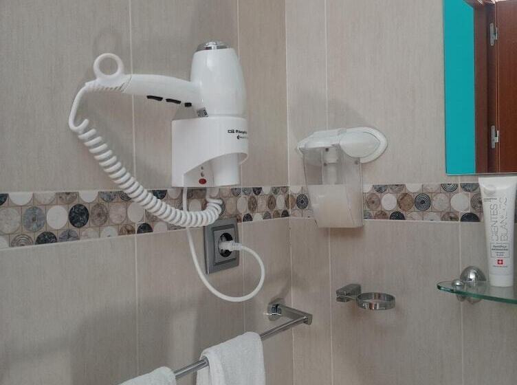 פנסיון Hostal Victoria Mar