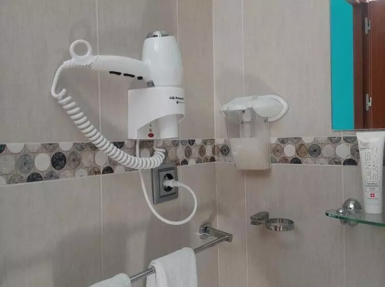 Majatalo Hostal Victoria Mar