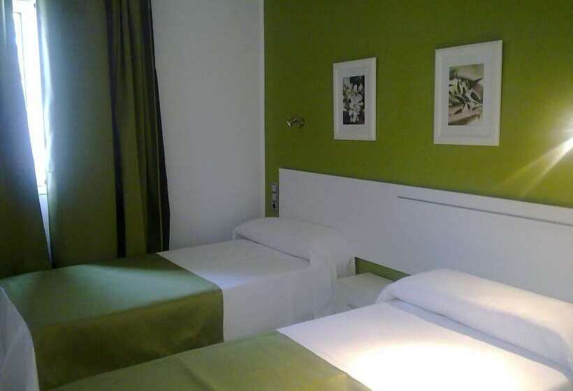 פנסיון Hostal Victoria Mar