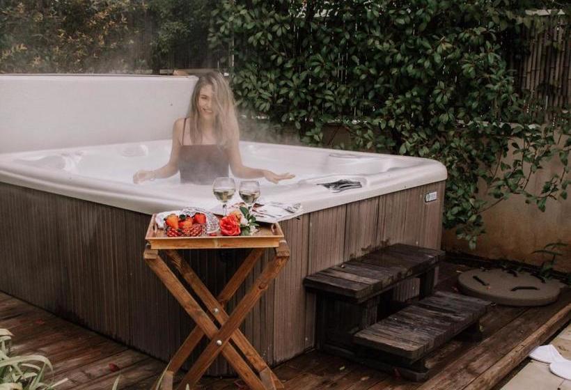 Pension Jasmine Mansion