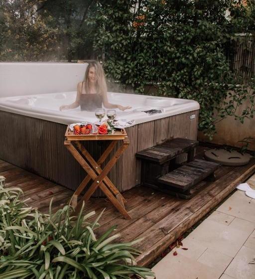 Pension Jasmine Mansion