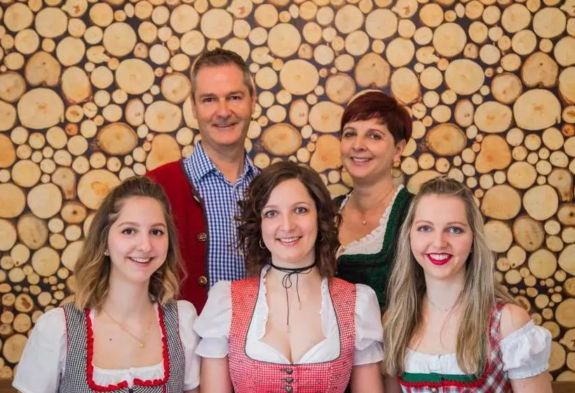 Majatalo Landgasthof Lenzer