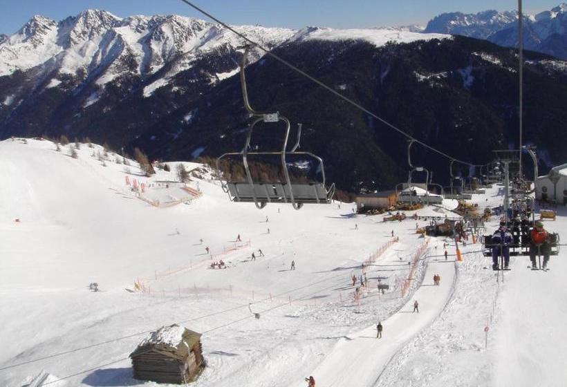 ペンション Landgasthof Lenzer