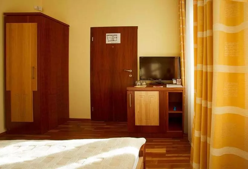 پانسیون Penzion Na Hradě