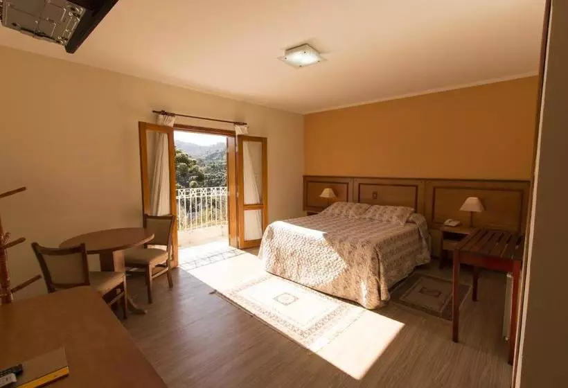ペンション Pousada Vilage Inn Capivari Campos Do Jordão