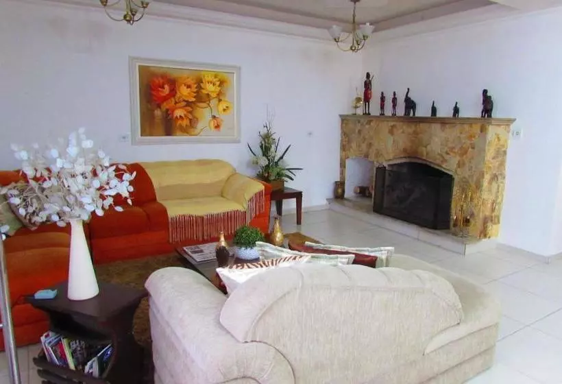 ペンション Pousada Vilage Inn Capivari Campos Do Jordão